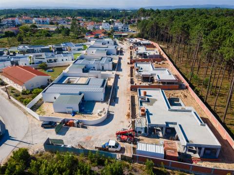 Moradia T3 Térrea de Arquitetura Moderna em Pataias | Alcobaça