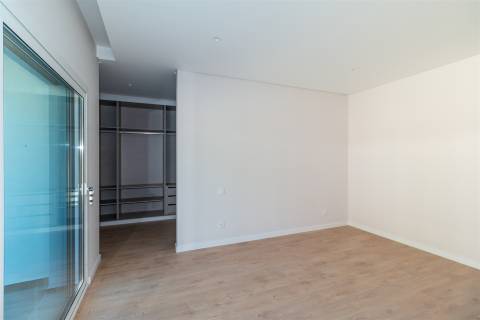 Moradia T3 Térrea de Arquitetura Moderna em Pataias | Alcobaça