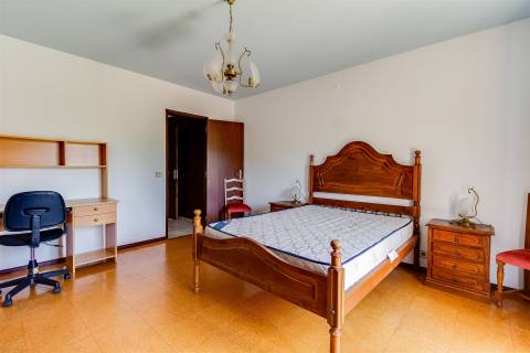 Moradia Isolada em Garcia, Marinha Grande