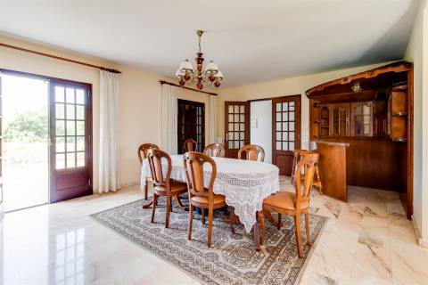 Moradia Isolada em Garcia, Marinha Grande