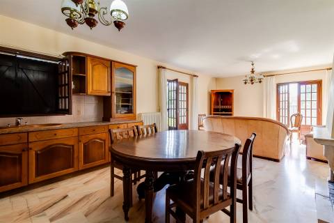 Moradia Isolada em Garcia, Marinha Grande