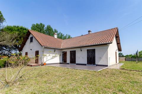 Moradia Isolada em Garcia, Marinha Grande