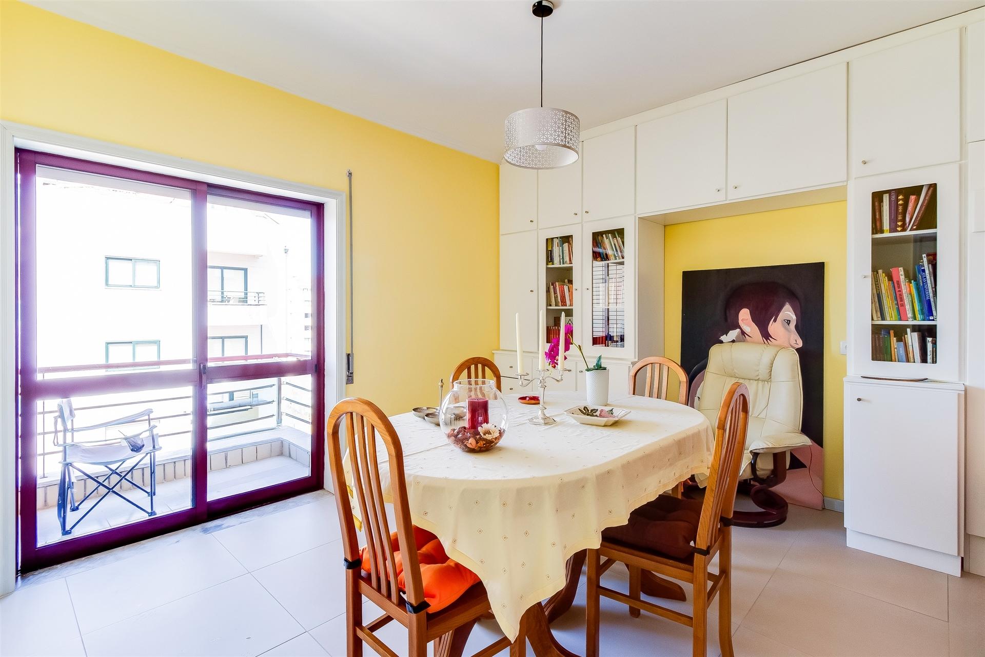 Apartamento T2 no Centro de São João da Madeira