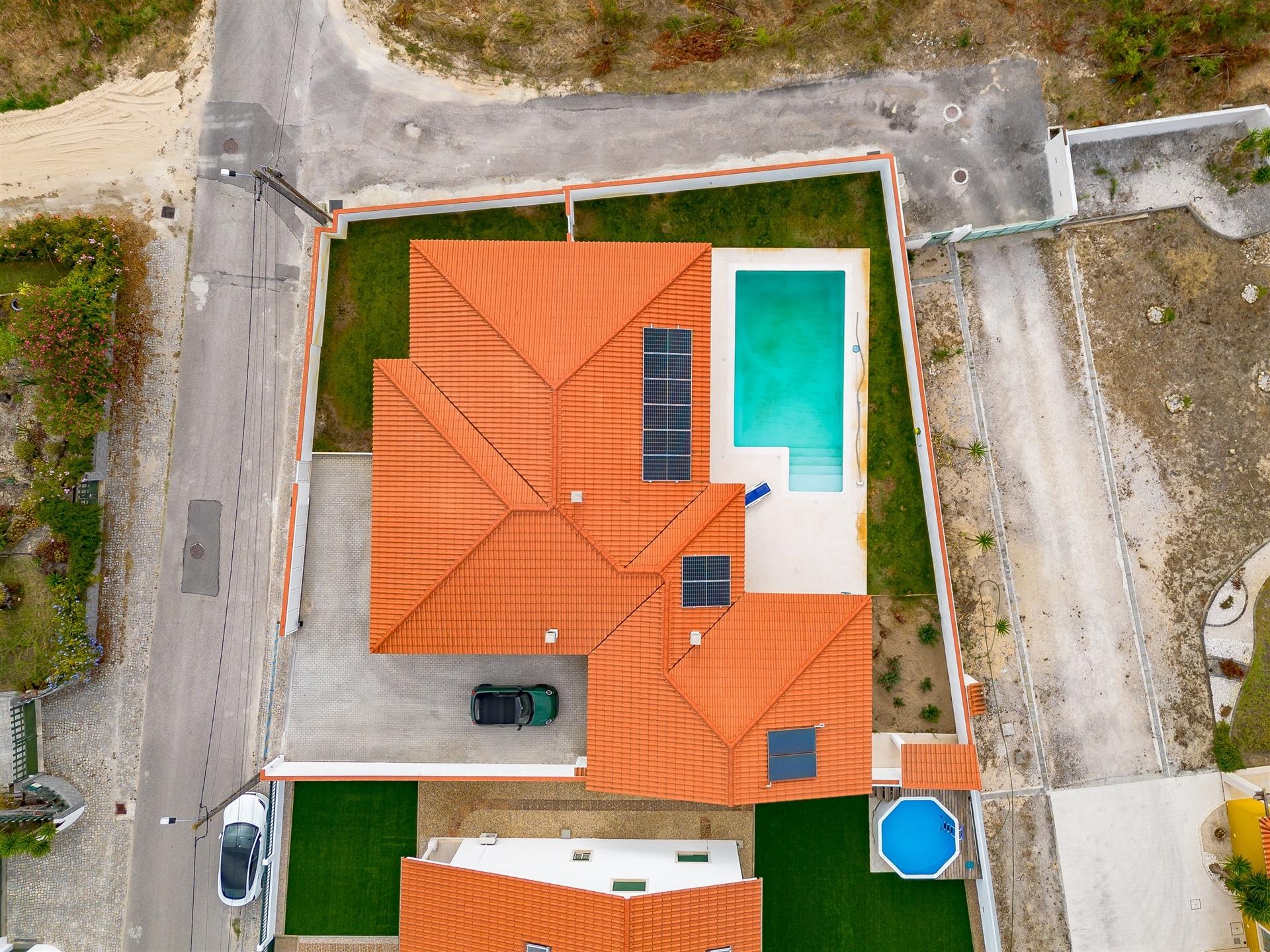 Moradia Térrea T4 com Piscina em Pataias &#124; Alcobaça