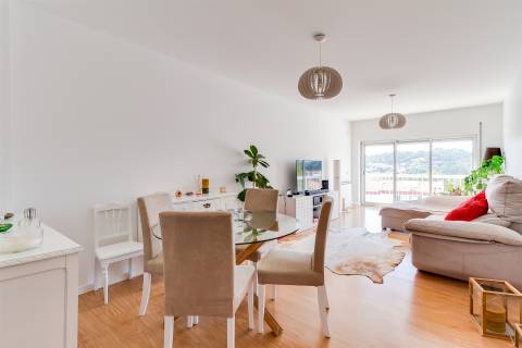 Apartamento T3 no Centro de Alcobaça