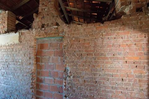 Prédio com Projeto Aprovado no Centro do Louriçal