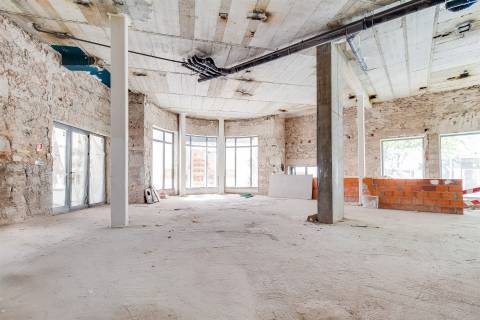 Loja para Arrendamento no Coração de Leiria