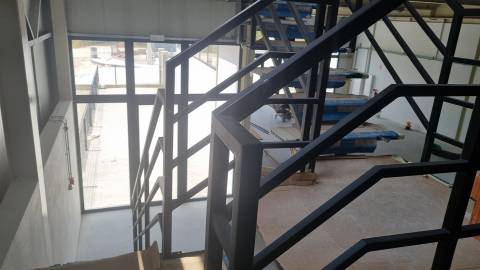 Armazéns e Escritórios Novos em Maceira – Leiria