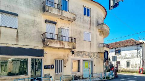 Loja para Venda na Maceira – Leiria | Localização de Excelência