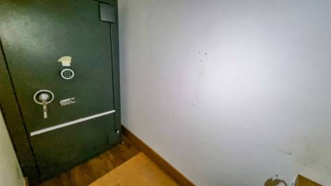 Loja para Venda na Maceira – Leiria | Localização de Excelência