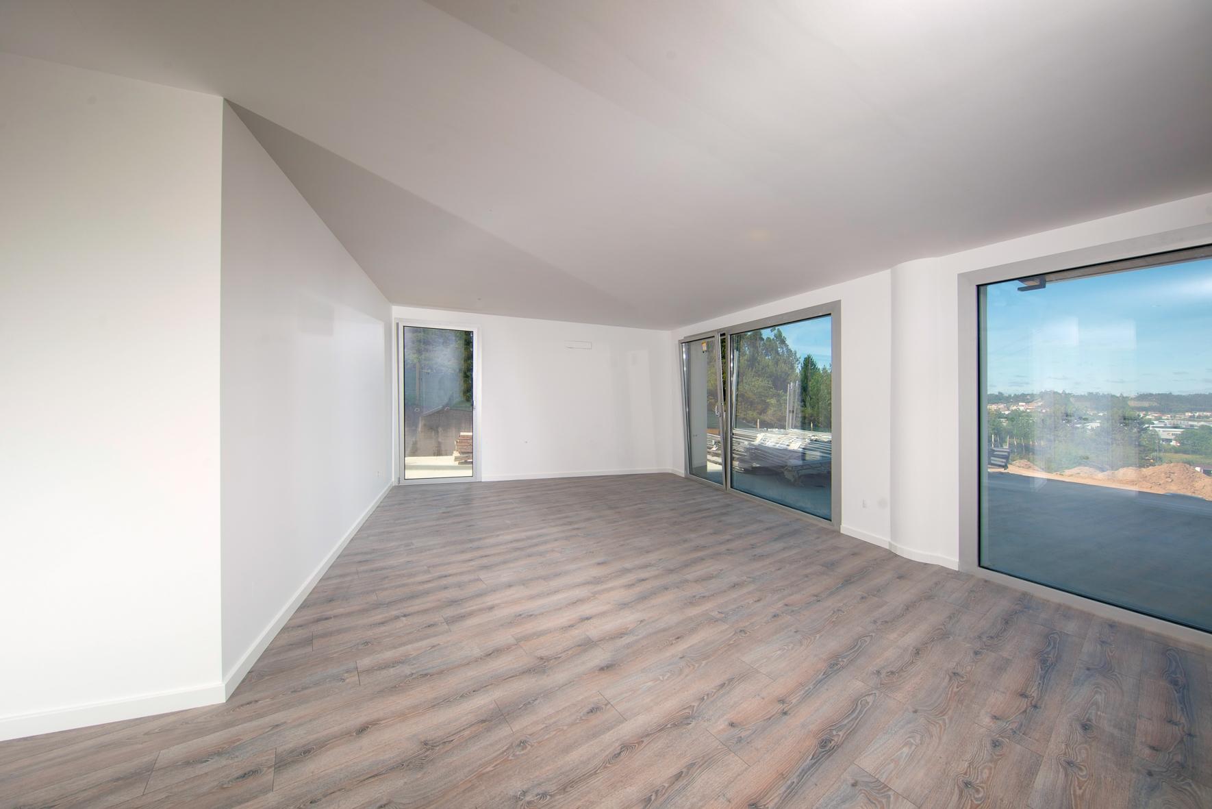 Apartamento T3 Duplex em Condomínio Privado  – Pombal