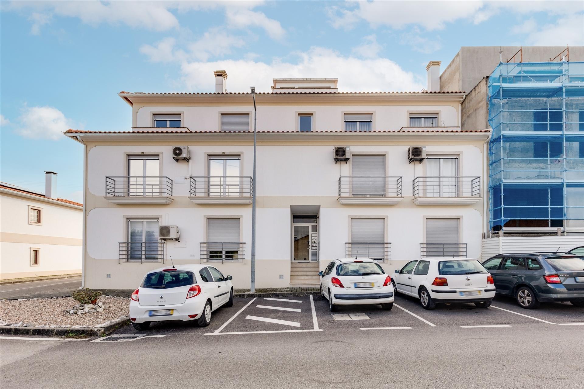 Apartamento T3 em Calvaria de Cima