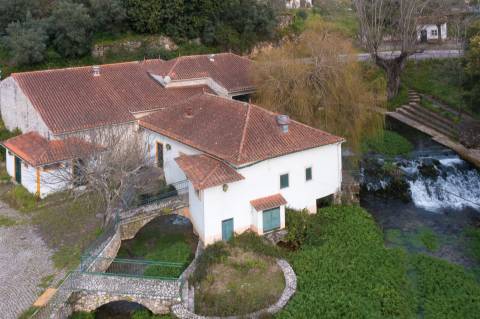 Vende-se Quinta – propriedade única à beira-rio - em Redinha, Pombal