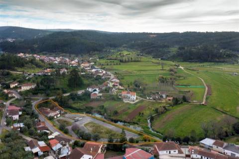 Vende-se Quinta – propriedade única à beira-rio - em Redinha, Pombal