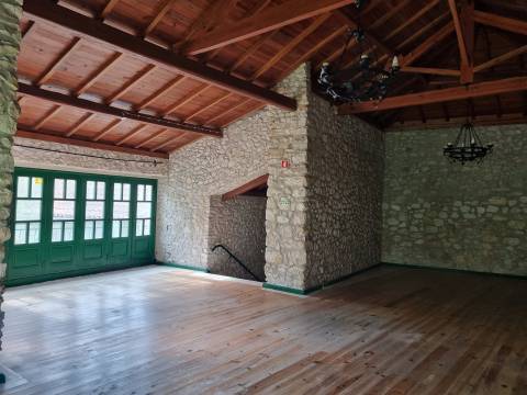 Vende-se Quinta – propriedade única à beira-rio - em Redinha, Pombal