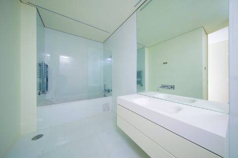 Apartamento T2 de Arquitetura Contemporânea no Coração de Leiria