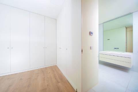 Apartamento T2 de Arquitetura Contemporânea no Coração de Leiria