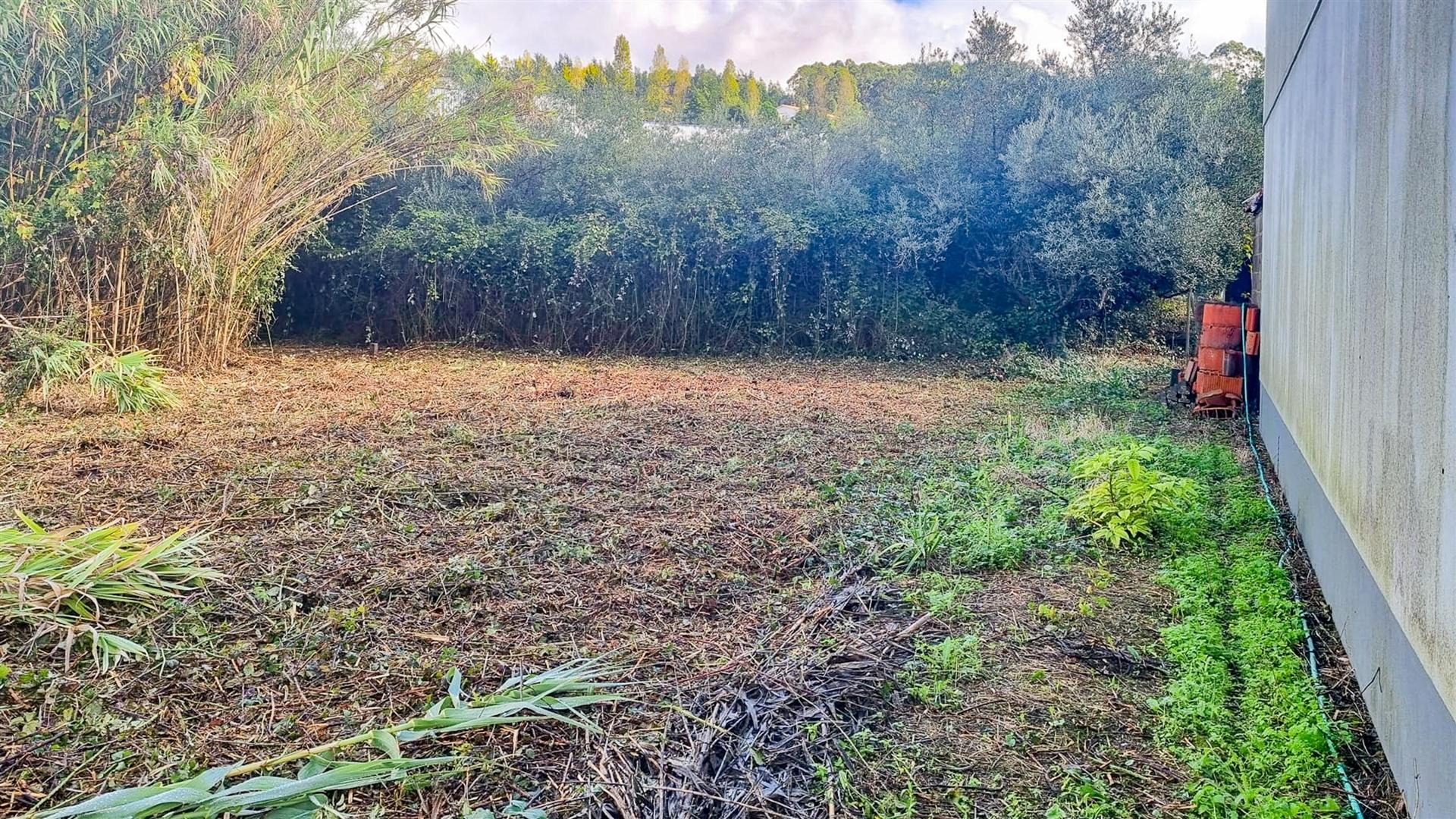 Terreno com Viabilidade de Construção – 630 m² | Lousa, Cortes – Leiria