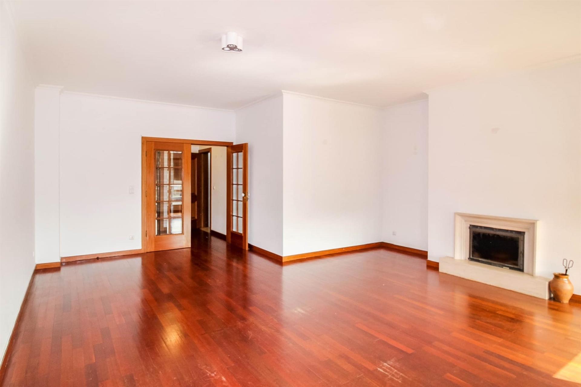 Arrenda-se Apartamento T3 em excelente localização – Rua Virgílio Correia, Coimbra