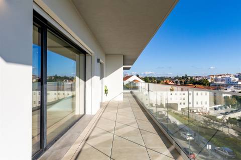 Apartamento T3 para Arrendamento – Capuchos, Leiria (Zona Central)