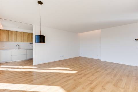 Apartamento T3 para Arrendamento – Capuchos, Leiria (Zona Central)