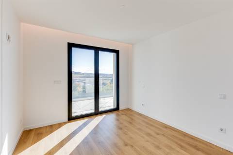 Apartamento T3 para Arrendamento – Capuchos, Leiria (Zona Central)
