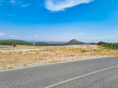 Lote de Terreno para Construção – Nazaré | 975 m²