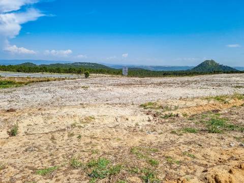 Lote de Terreno para Construção – Nazaré | 975 m²