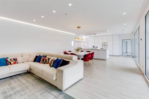 Moradia T4 Exclusiva Premium | Monte Real