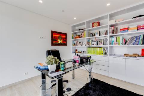 Moradia T4 Exclusiva Premium | Monte Real