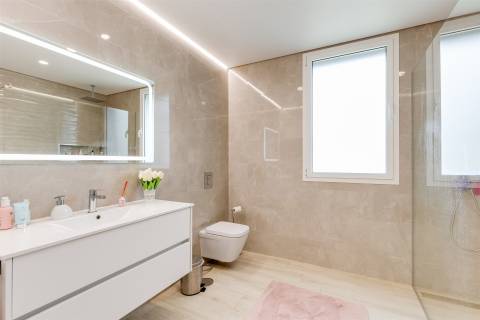 Moradia T4 Exclusiva Premium | Monte Real