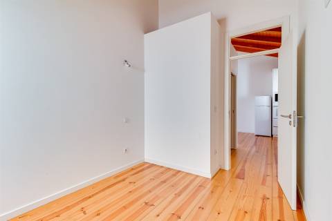 Arrenda-se apartamento T2 no Centro Histórico de Leiria