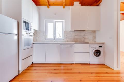 Arrenda-se apartamento T2 no Centro Histórico de Leiria