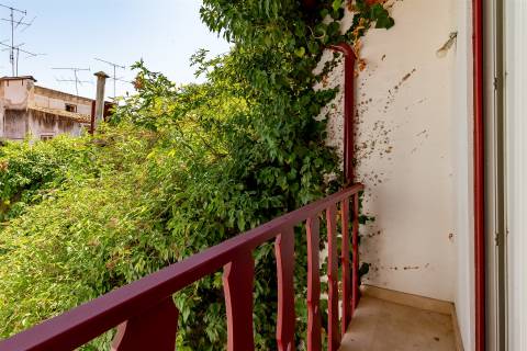 Arrenda-se apartamento T2 no Centro Histórico de Leiria