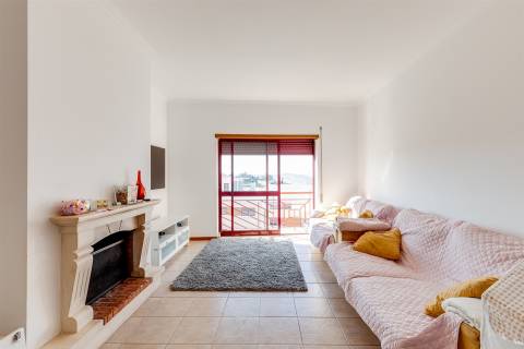 Apartamento T3 em Alcobaça