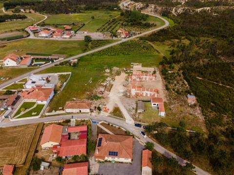 Moradia T3+1 Térrea com Piscina | Ervedeira | Coimbrão