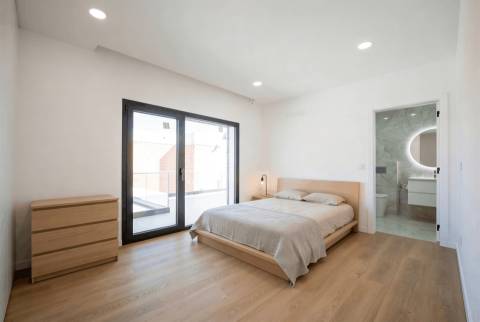 Moradia T4 NOVA em Maceira, Leiria