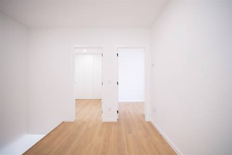 Moradia T4 NOVA em Maceira, Leiria