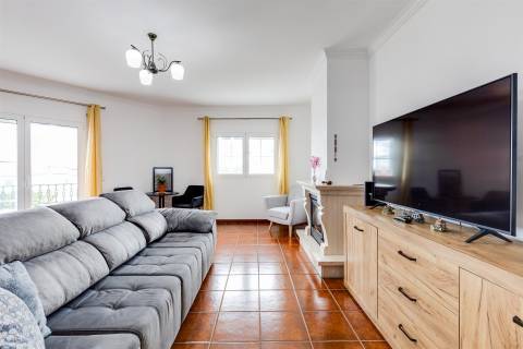 Apartamento Duplex T4+1 em Casal dos Matos | Pousos, Leiria