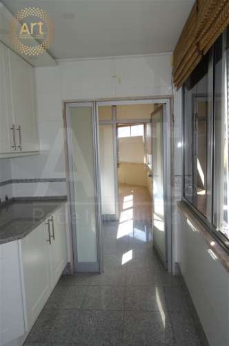 Apartamento T5 Arrendamento em Areeiro,Lisboa