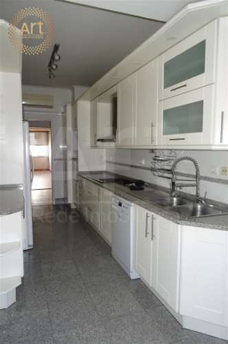 Apartamento T5 Arrendamento em Areeiro,Lisboa