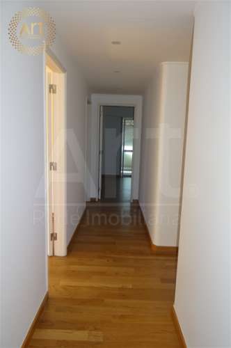 Apartamento T5 Arrendamento em Areeiro,Lisboa