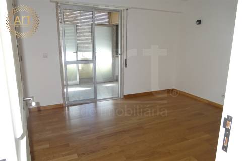 Apartamento T5 Arrendamento em Areeiro,Lisboa