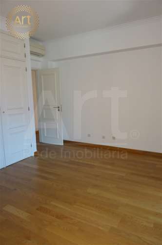 Apartamento T5 Arrendamento em Areeiro,Lisboa