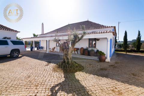 Moradia >=T10 Venda em Carregado e Cadafais,Alenquer