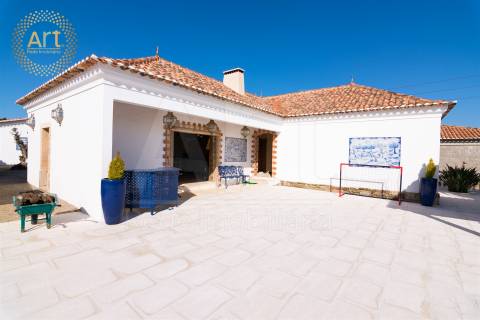 Moradia >=T10 Venda em Carregado e Cadafais,Alenquer