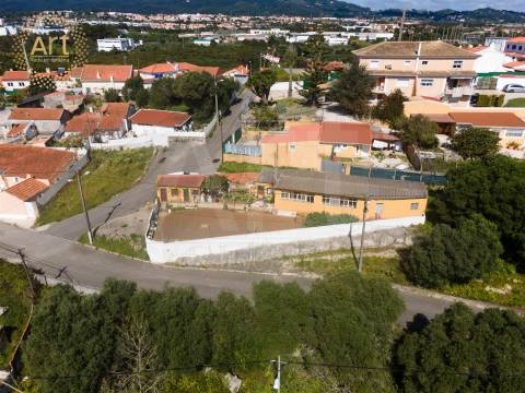 Lote de Terreno  Venda em Sintra (Santa Maria e São Miguel, São Martinho e São Pedro de Penaferrim),Sintra