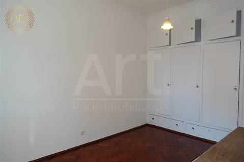 Apartamento T4 Arrendamento em Alfragide,Amadora