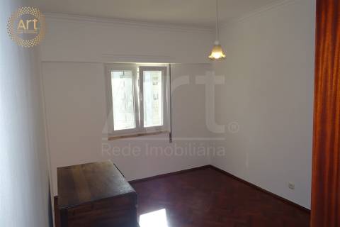 Apartamento T4 Arrendamento em Alfragide,Amadora
