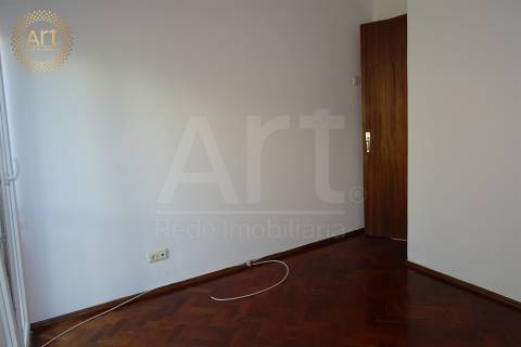 Apartamento T4 Arrendamento em Alfragide,Amadora